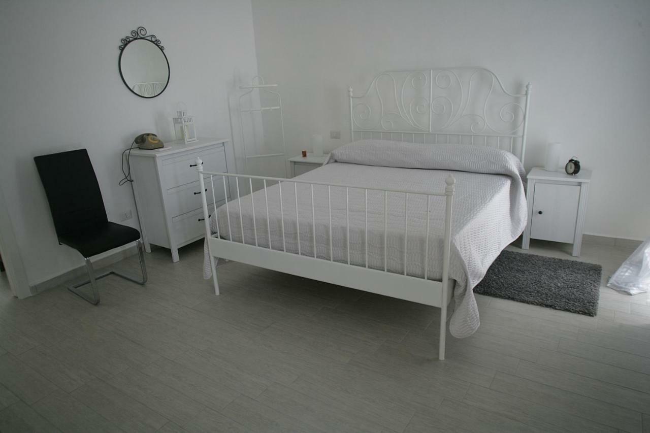 Il Portale Bed & Breakfast Терлици Екстериор снимка
